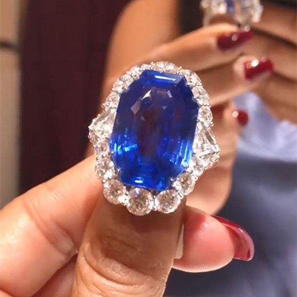 iiAthena Irregular Ceylon Sapphire Engagement Ring
