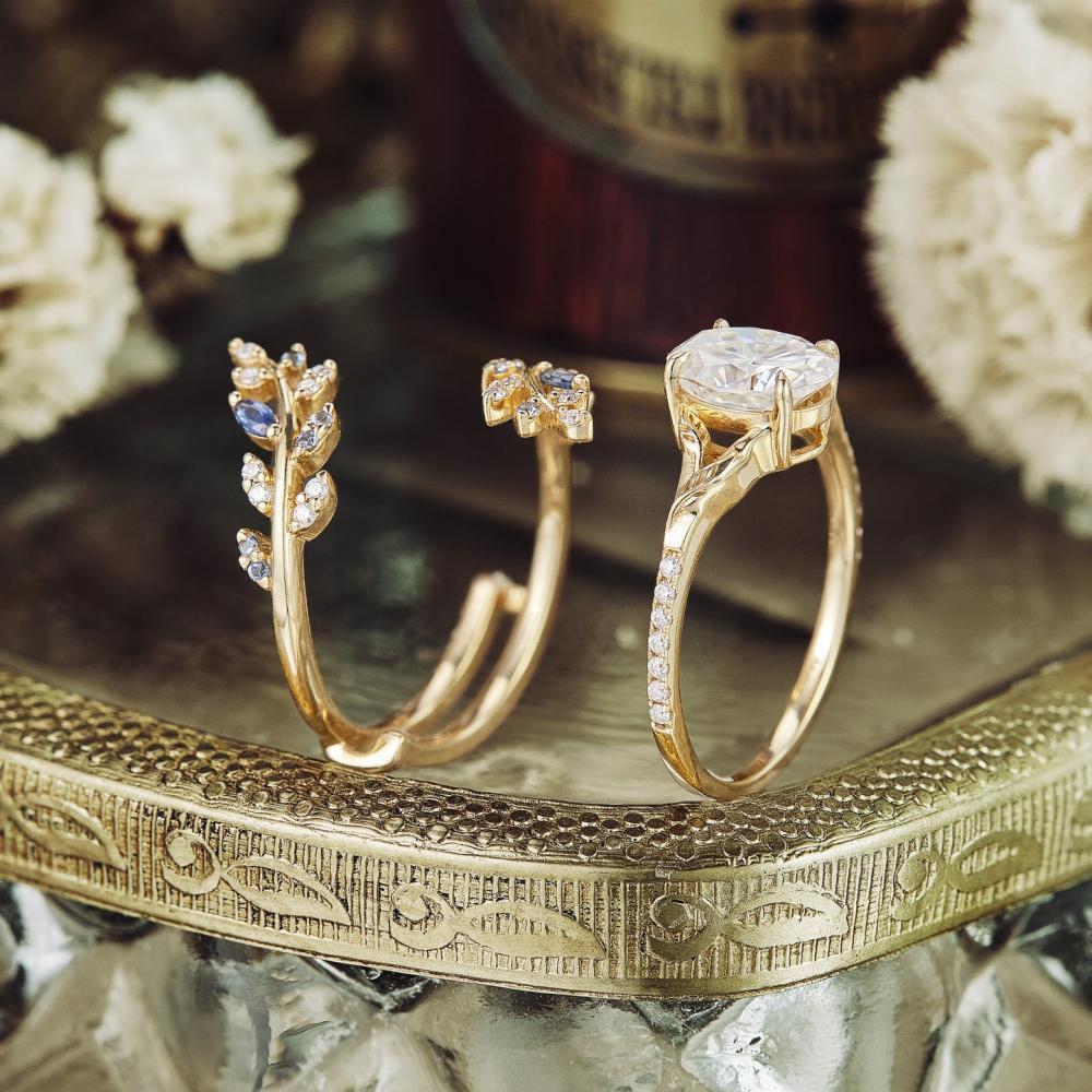 Leaf Design Oval Moissanite Engagement Ring With Enhancer Wedding Band